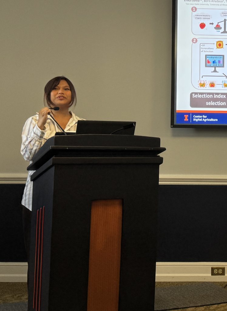CDA REU participant Erika Ebreo presents her research project.